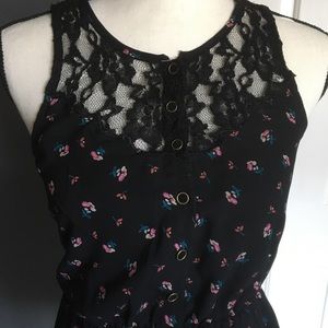 Forever 21 sleeve less button lace dress